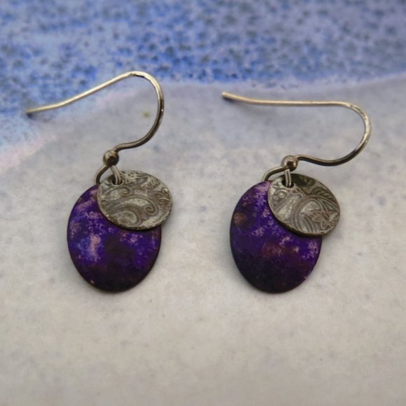 Vintage Purple and Etched Silver Disc Dangle Earrings - Picture 1 of 9